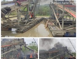 Polisi Tertibkan Aktivitas PETI di Sungai Dusun Pasongik, Dua Rakit Dimusnahkan